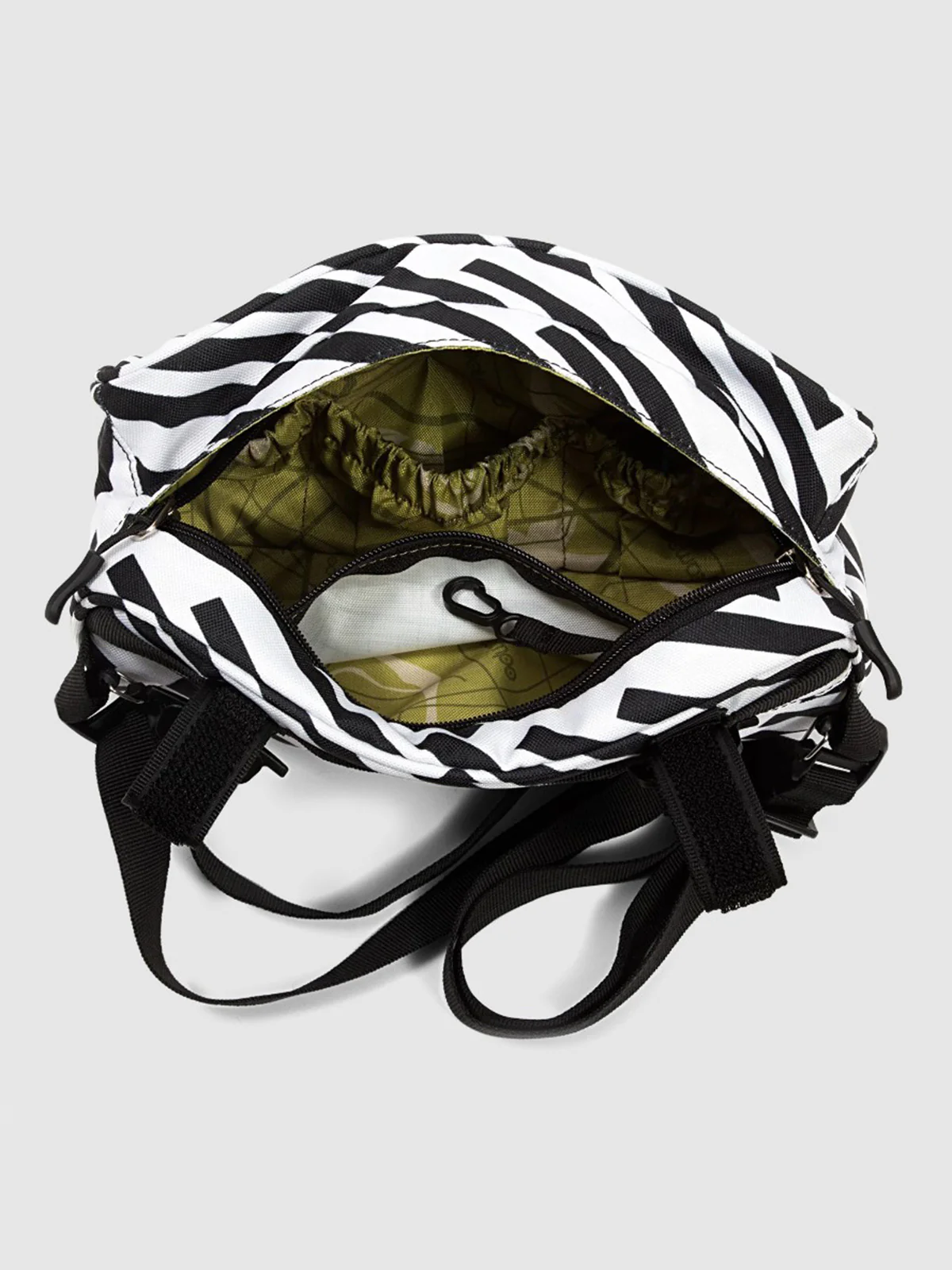 Domino Bicycle Handlebar Bag - Image 15