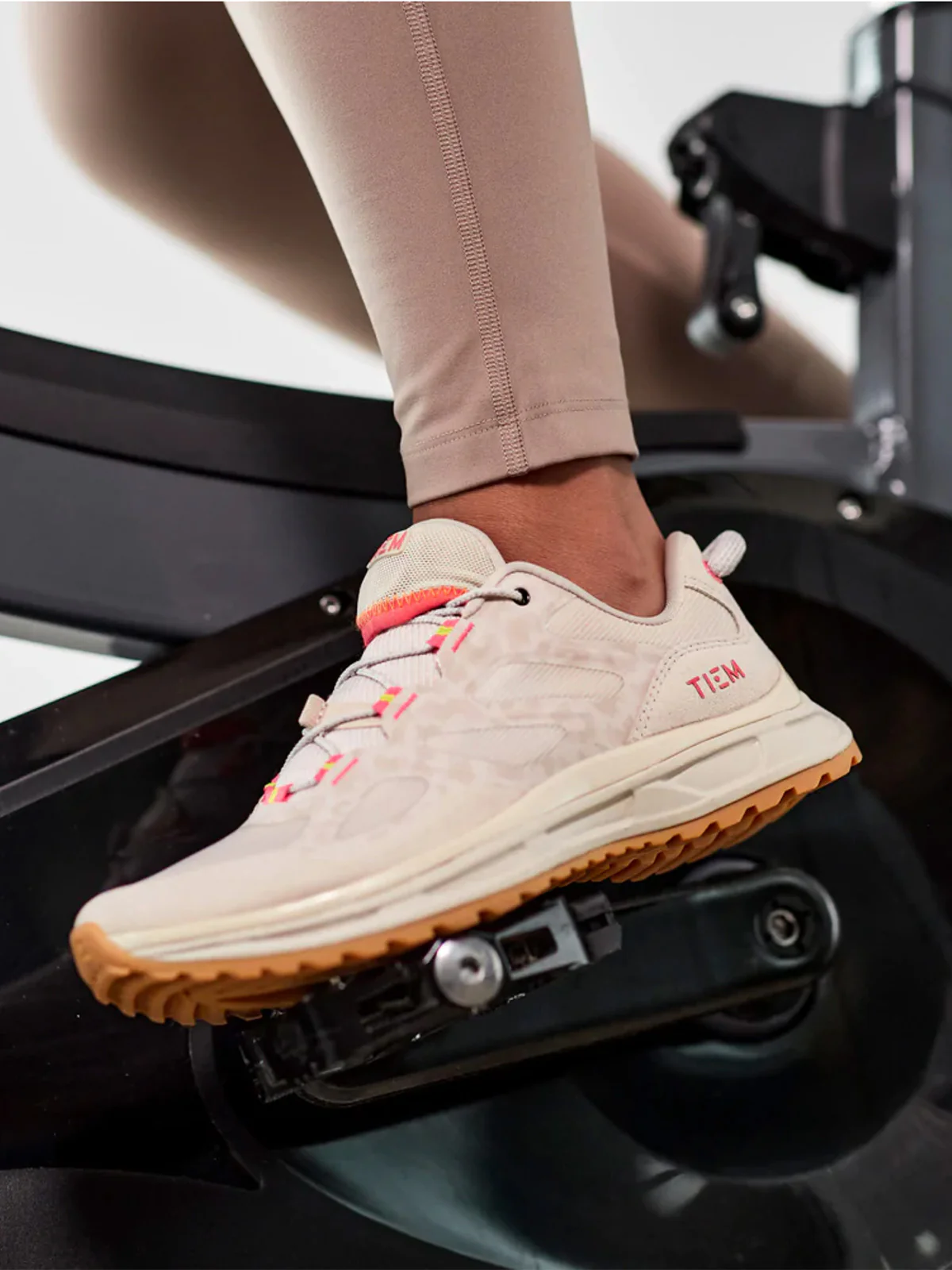 Via Cycling Shoe - Image 22